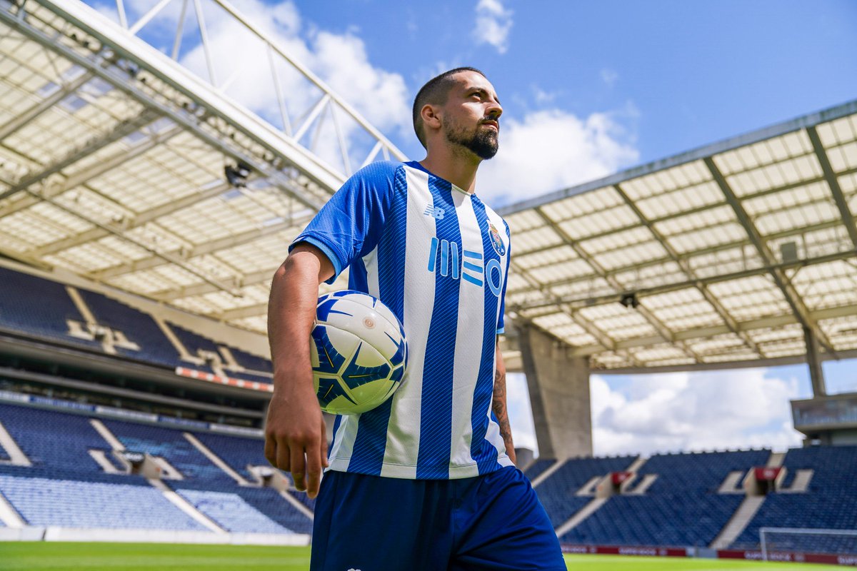Bom 👨‍👦 à 🏠 torna

Bruno Costa está de regresso ao FC Porto.