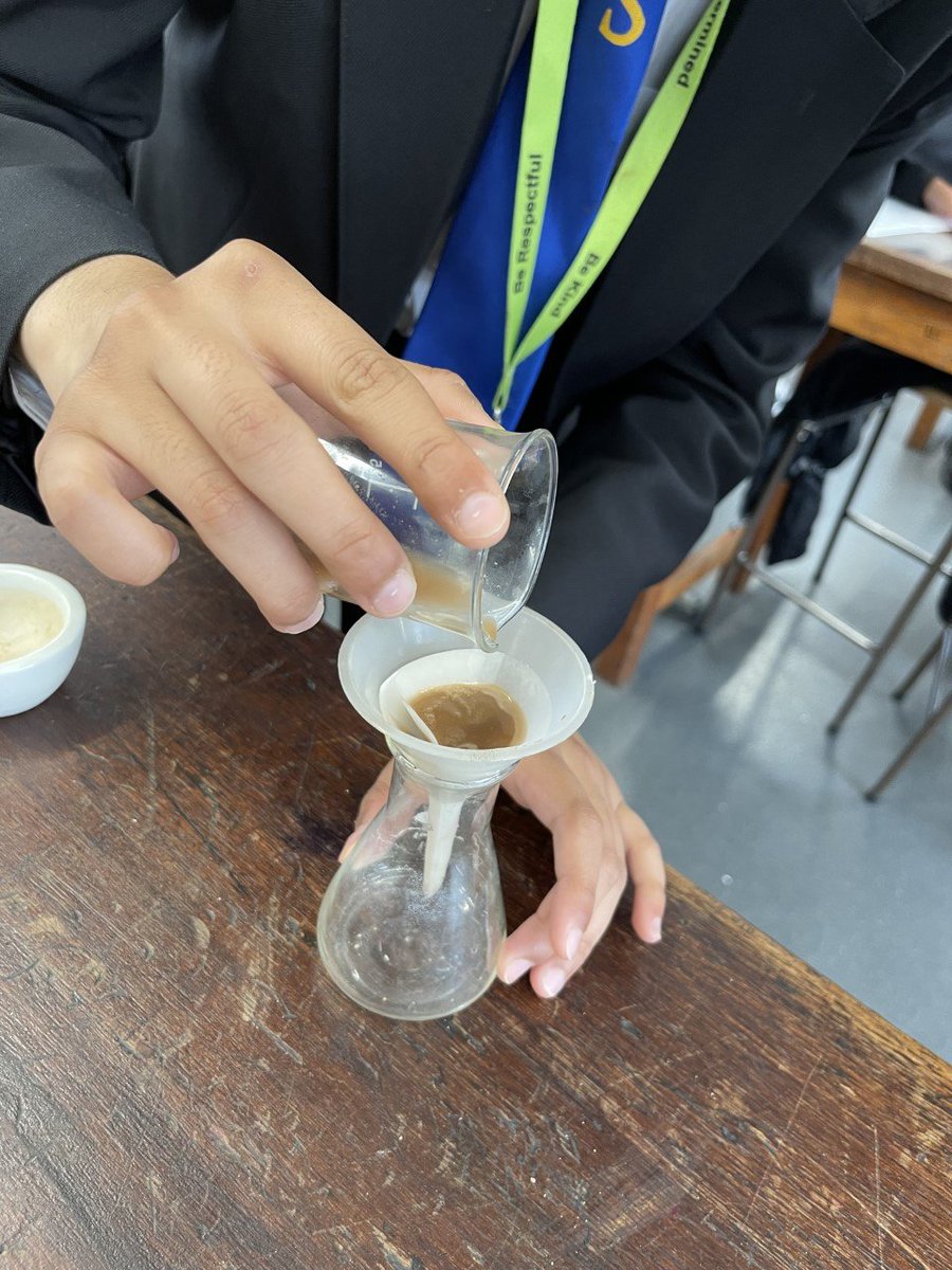 SciHeys's tweet photo. More excellent lab work. Thank you to our Senior science technician for helping make it possible and the cooperation of the science team. 9D explored separating rock salt using separating techniques. Top marks for Rayaan &amp; Daniel! Heys postcard coming your way! @SchoolHeys #chem https://t.co/a3XveoPB3J