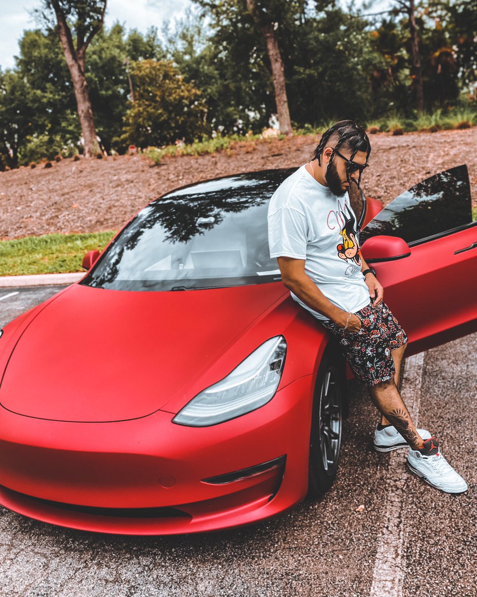 TheRealRandeazy's tweet photo. You can’t get the⛽️ without the 🔌.
⚡️🔋 https://t.co/rW6be2wxqR