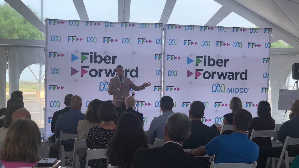 justingsmith's tweet photo. Big announcement today by @Midcontinent with their Fiber Forward initiative, a substantial investment in internet technology and connectivity in South Dakota and the Sioux Falls area. #midco #fiberforward https://t.co/D2HuQJOz7Y