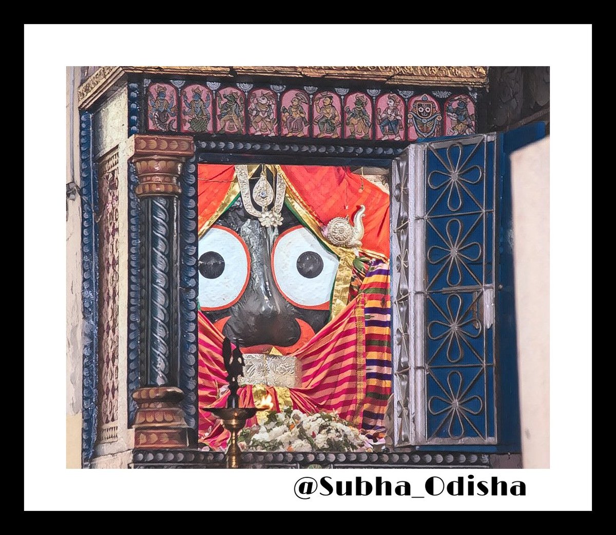 सच्चा प्यार और ईश्वर एक तरह होते हैं मिल जाने पर और कोई ख्वाहिश नही रहती हैं.

⭕❗⭕
     〰️
#ଜୟ_ଜଗନ୍ନାଥ 
#JagannathaPuri 
🙏🙏🙏