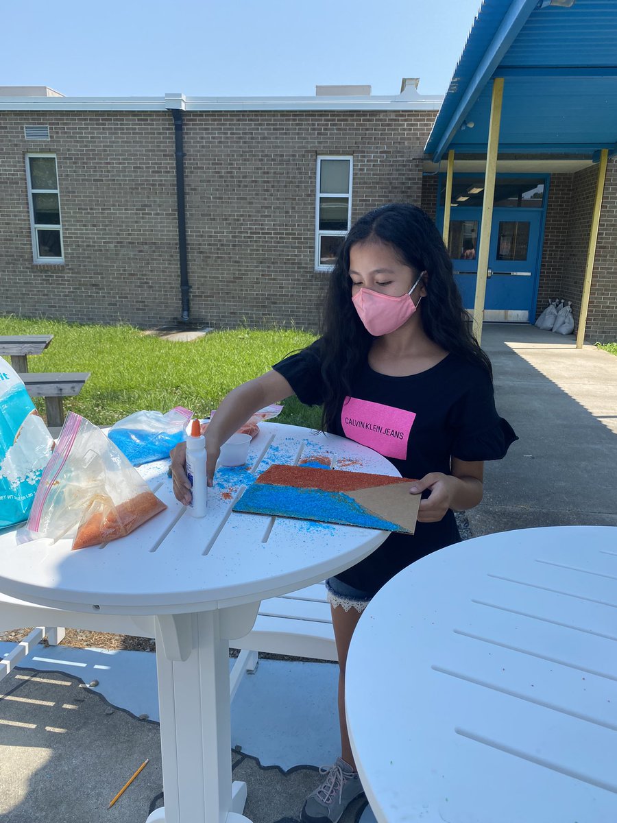 Today we made sand paintings of our flags #esl #summerschool <a href="/BrandonChargers/">Brandon Chargers⚡️</a>