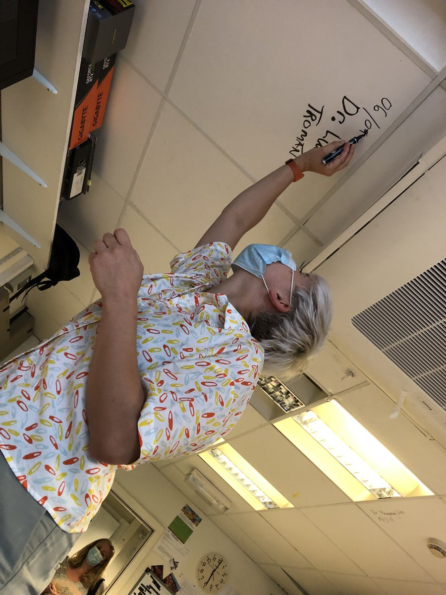Congratulations to our EM pro @LucyTroman on passing your Ph.D viva! You’ll be sorely missed, all the best for the future.