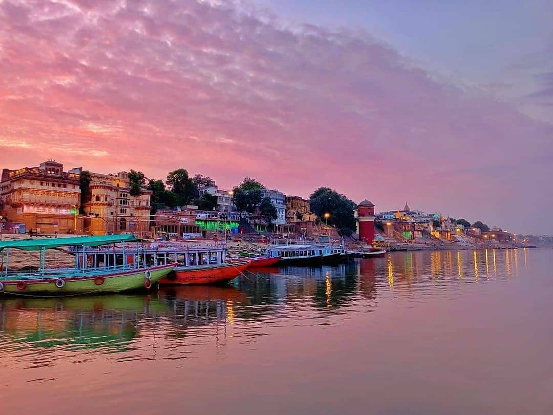 DeepsUnique3434's tweet photo. 💕 सिखा दे मुझे भी ये हुनर,
       ए समंदर..💕

💕 कैसे लड़ता है तू तूफानों से
       अंदर ही अंदर..💕 https://t.co/buV3WCQTpV