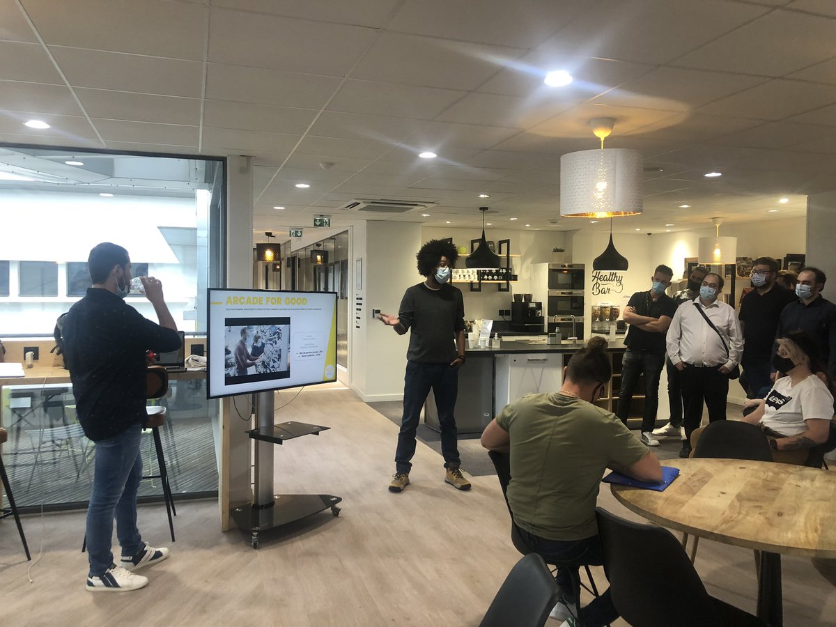 _leconnecteur's tweet photo. Direct Live 🔴 Le Co’pero a démarré !! C’est @puls_impact qui ouvre la marche ✌🏻 https://t.co/xkKTkc2jjO