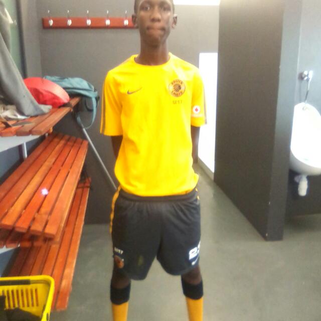 BongaGubevu's tweet photo. @ofentse_khiba @ReydeC0raz0nes @Lungie32L @_ShaunKeyz Ola my guy nginawe its my homie that nigger.nayi I ntwana yakhe.same like him.... https://t.co/LXhG1Oickr