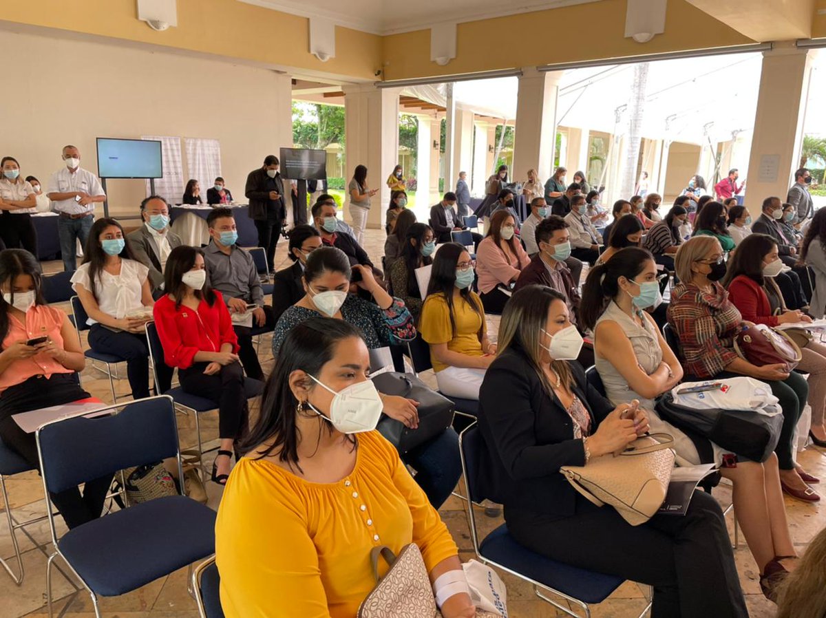 La Fundación Gloria de Kriete abona a la empleabilidad juvenil a través del evento denominado “Conexiones para el empleo”. #N4V 

Vía: @fiorentinatcs