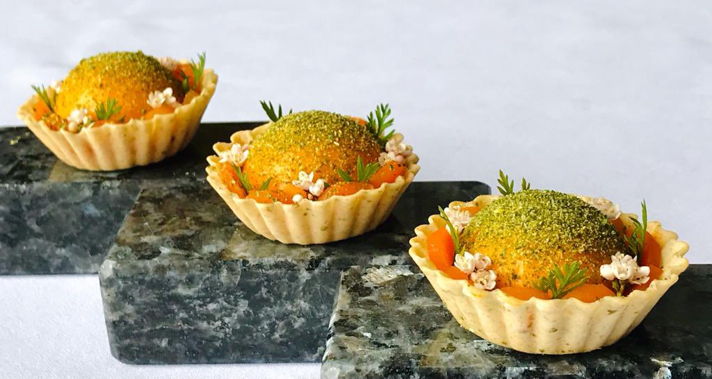 kboylechef's tweet image. Sweet Paris Market Carrots, grown onsite for our opening canapé. #seedtotable #sustainablegastronomy #zeromiles @RestLadyAnne_ @MichelinGuideUK