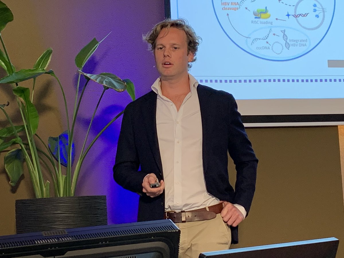 Post #ILC2021 session in 🇳🇱 with Ulrich Beuers ✅ Together with <a href="/UEGJournal/">UEGJ</a> <a href="/wpbrouwer/">Willem Pieter</a> on viral hepatitis incl #COVID19 ✅ Great joint effort on stage <a href="/my_ueg/">United European Gastroenterology</a> <a href="/EASLnews/">EASLnews</a> <a href="/phil_newsome7/">Phil Newsome</a> <a href="/tom_marjot/">Tom Marjot</a> <a href="/ThomasBerg24/">Thomas Berg</a> <a href="/franconegro57/">Francesco Negro</a>