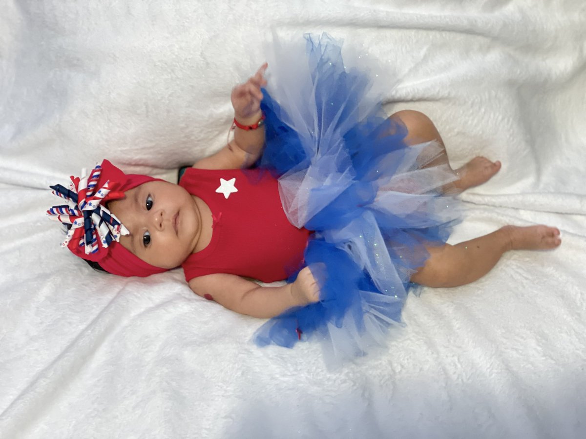 babygirl’s 2nd month 🥺💙❤️