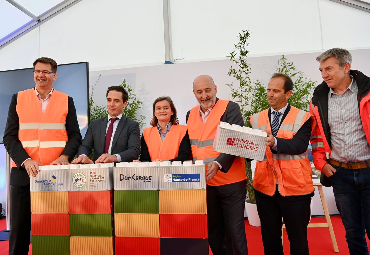 Jean-Baptiste Djebbari, ministre délégué chargé des Transports, s’est rendu au Terminal des Flandres de Dunkerque ce mardi 6 juillet pour la première pierre du chantier d’extension des zones de manutention.