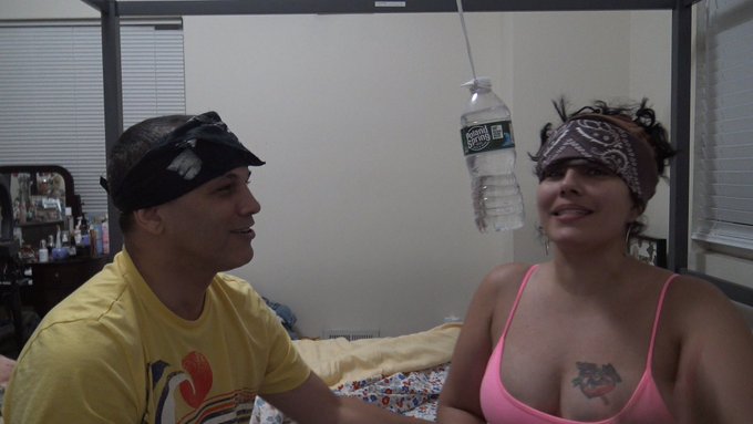 WATER BOTTLE CHALLENGE VIDEO: https://t.co/LW3YTkGn1z https://t.co/mLevuuvXLm