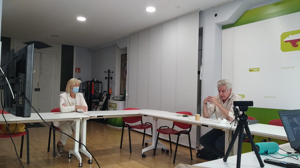 prcsantander's tweet photo. En formato semipresencial iniciamos una nueva reunión los miembros del comité local para tratar la actualidad municipal de #Santander #prc #ComiteLocal https://t.co/JhcYqUx67R