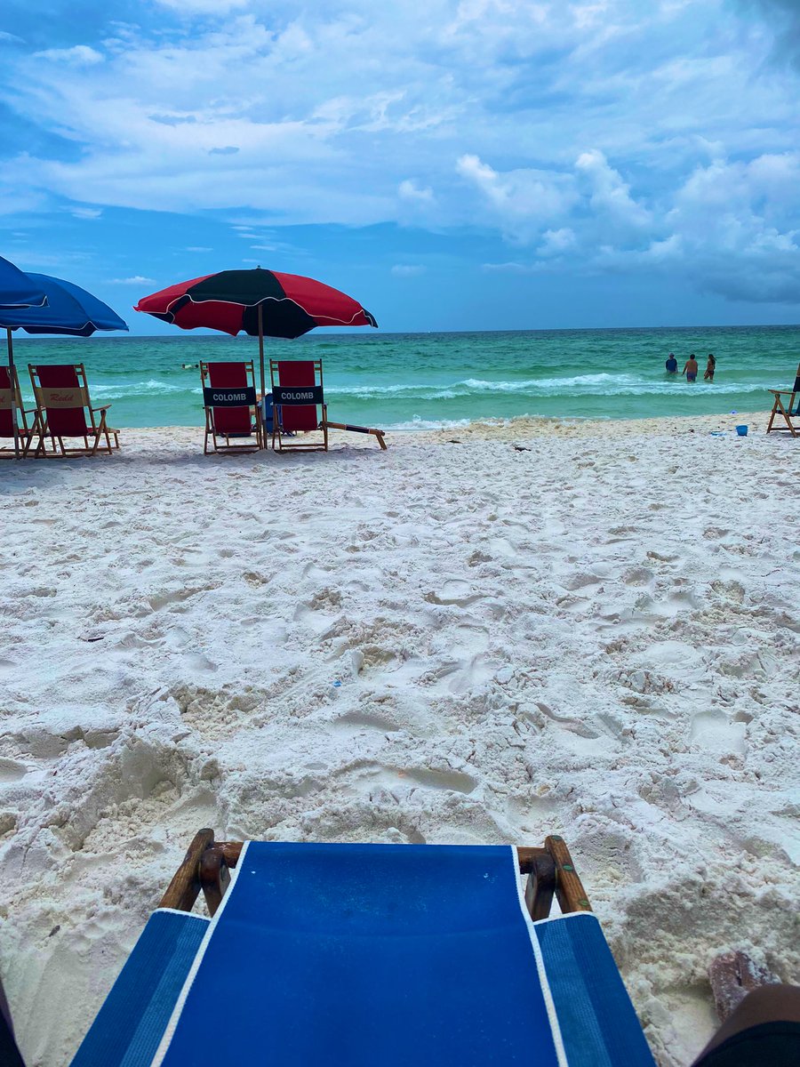 lavell_wright's tweet photo. Let’s take a break! #2ofthecrew @TracyeWright @ky_wright5 https://t.co/xzj3xmWwBE