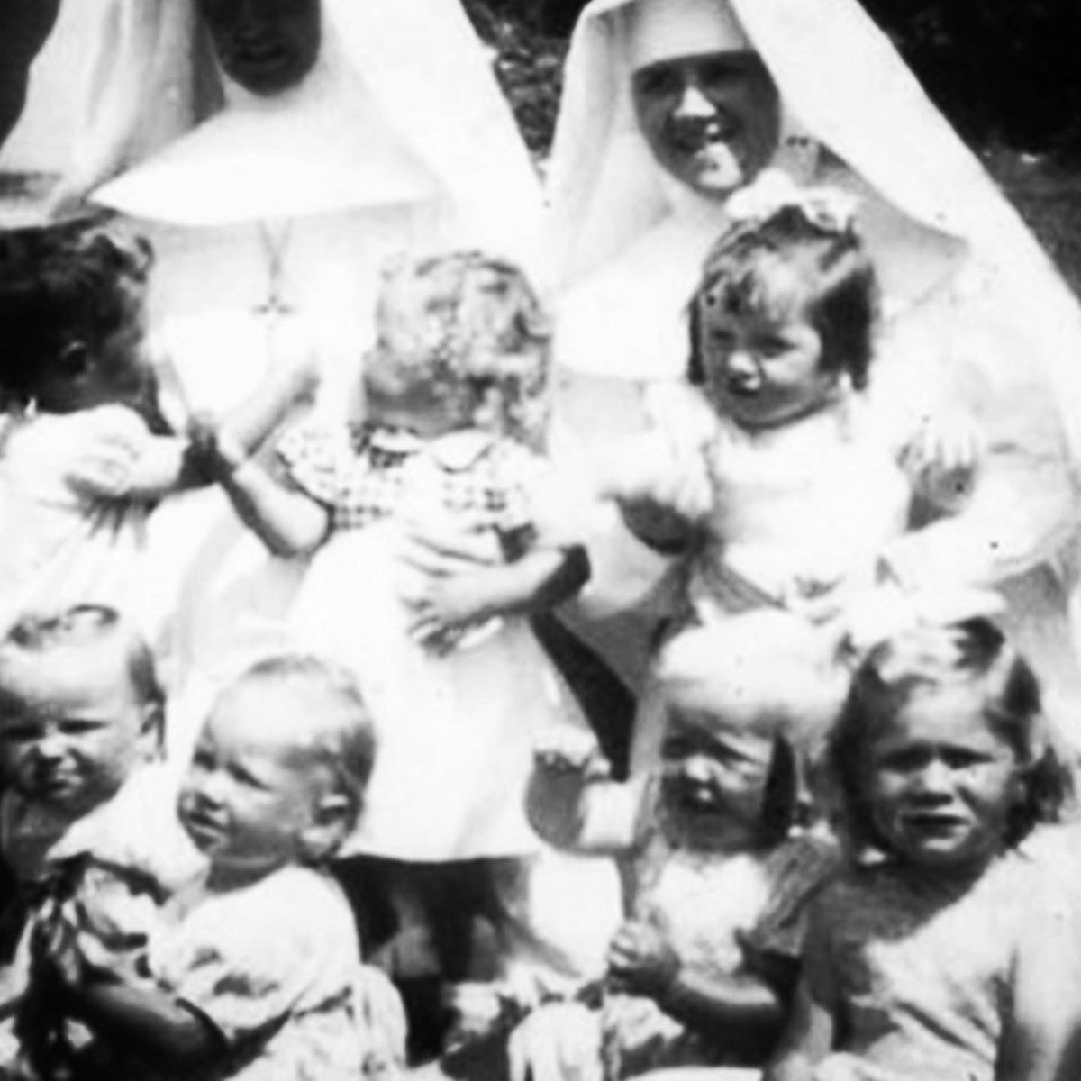 ElizDevlinMusic's tweet photo. I was awarded a Writers Coop residency, Oct 4th-17th 2021, at Sundress Academy, Knoxville, TN. #THANKYOU🙏🏼During the residency, I will research the history of The Mother &amp; Baby Homes of Ireland which existed during the 20th century and write an erasure poem MS. https://t.co/R1L45YajF7