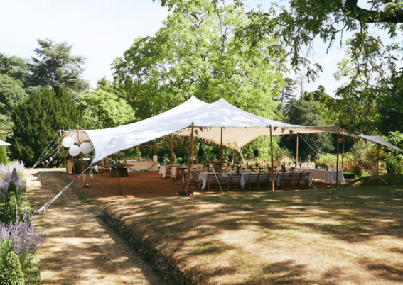 BorrowmyGarden's tweet photo. #OutsideEventSupplier 
Fantastic to be working with the amazing peeps over at Stretch And Tents for another year! 
Check out their STUNNING yet simple structures for #OutsideEvents

https://t.co/SUuCsc0RpY https://t.co/qdtSjVSw5J