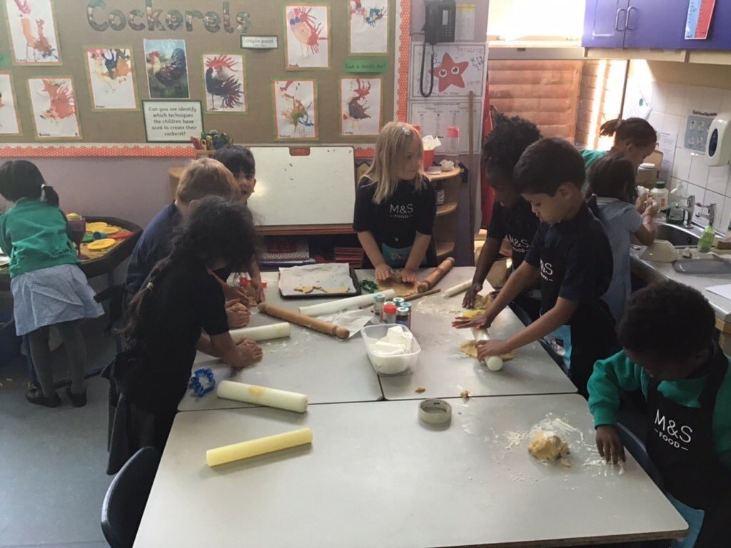chantalorm's tweet photo. Dinosaur 🦖 biscuits! Collaborative cooking! Applying our maths weighing skills! @LongMeadowSch https://t.co/oRqDgQybuH