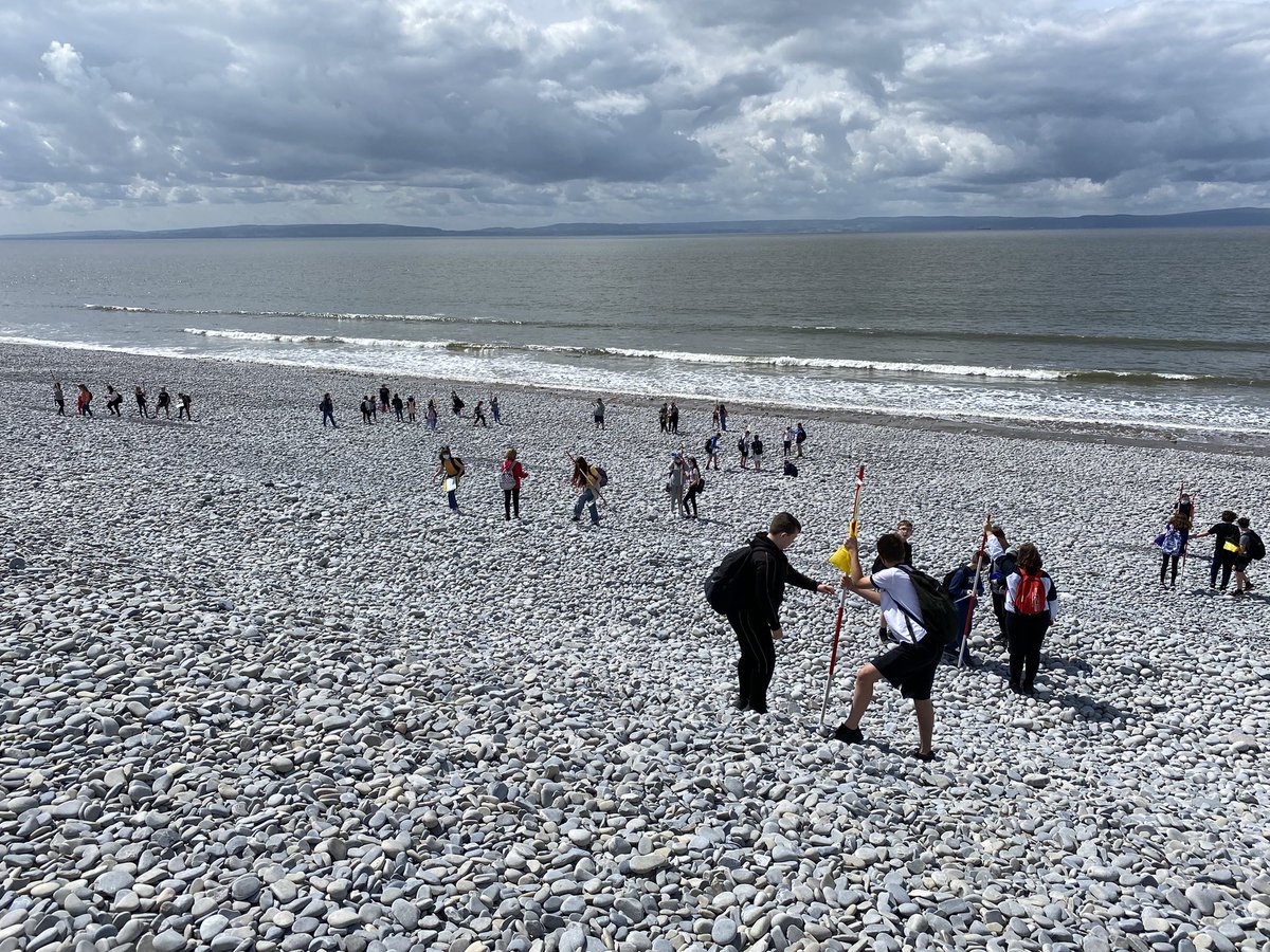 A fantastic fieldtrip to Cold Knap beach yesterday with Year 7. The pupils did a great shop collecting data for their beach profile study. 👍