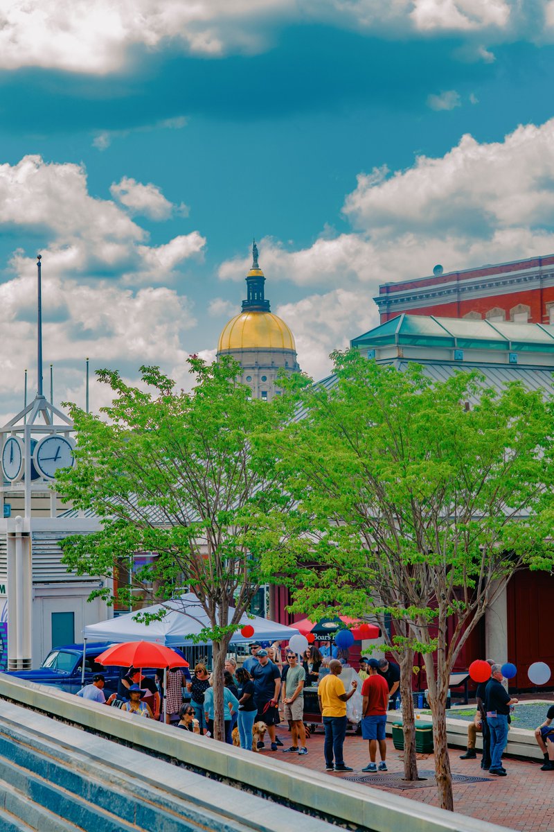 UnderAtlanta's tweet photo. Underground Atlanta welcomed our neighbors to celebrate the Fourth of July. Enjoy these highlights. Photos by Lola Scott. #hotdog #thisisforU https://t.co/gh0gDNXzcl