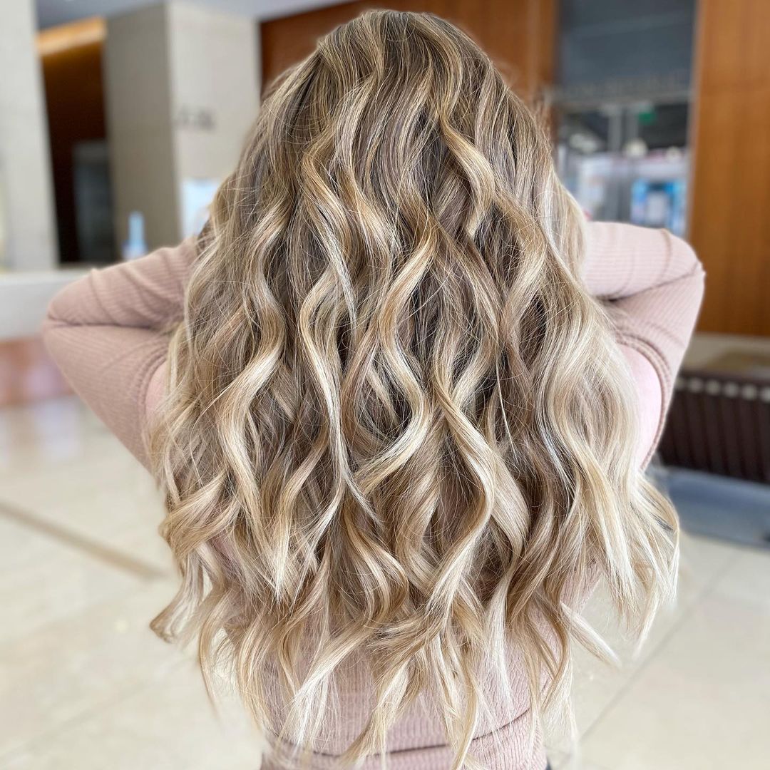 BosleyPro's tweet photo. @sstagioni never disappoints!
Waves that last for days with our #BosVolumize styling products. https://t.co/5GsqbyVH2E