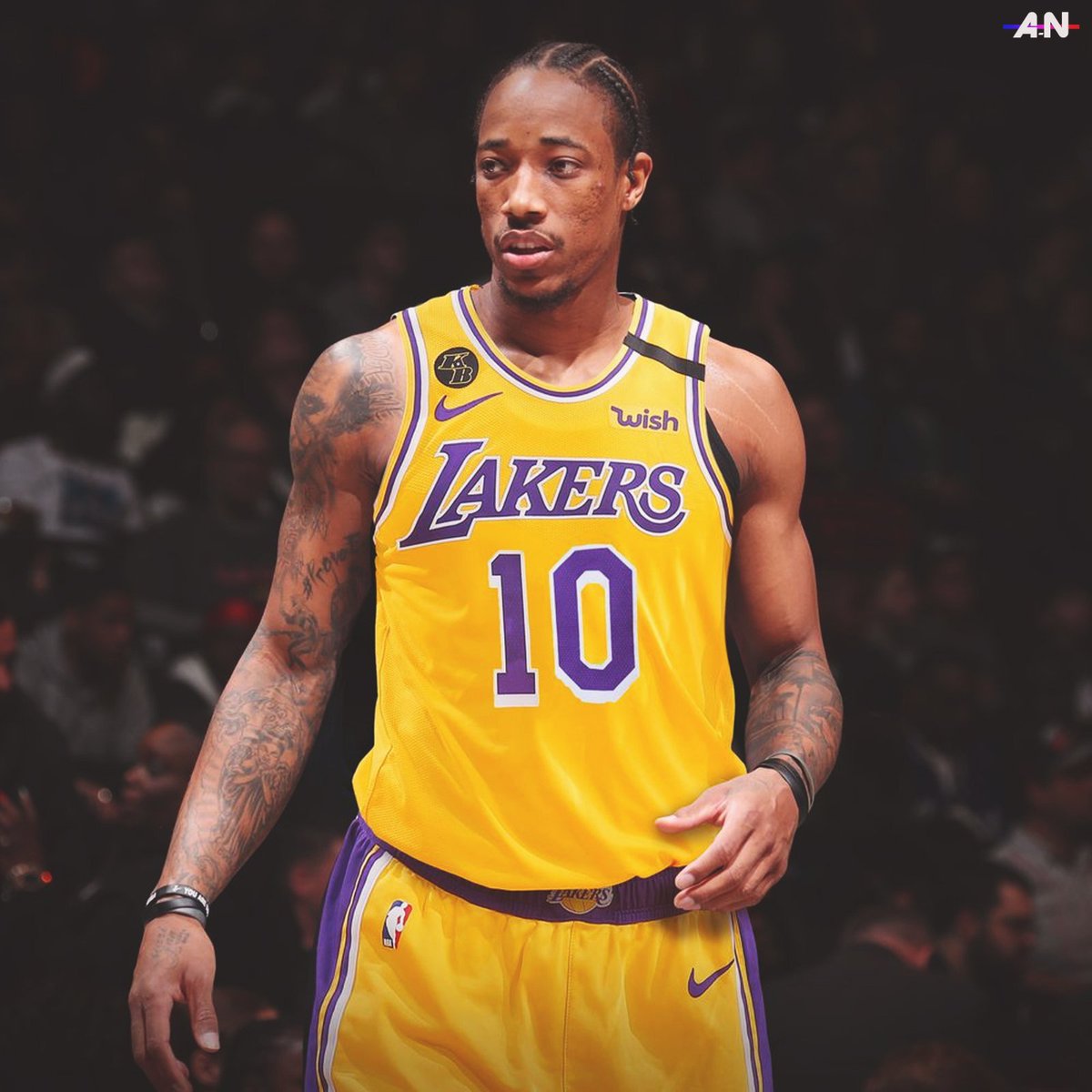 PortalProSports's tweet photo. 🚨 MERCADO DO LAKERS

O Lakers está interessado em adquirir DeMar DeRozan, que jogou a última temporada pelo Spurs e se tornou um free agent após a temporada. 

Um sign and trade com o Spurs seria o caminho mais provável para isso acontecer.

🗞️ | @massey_evan https://t.co/Uw2MrFFNPs