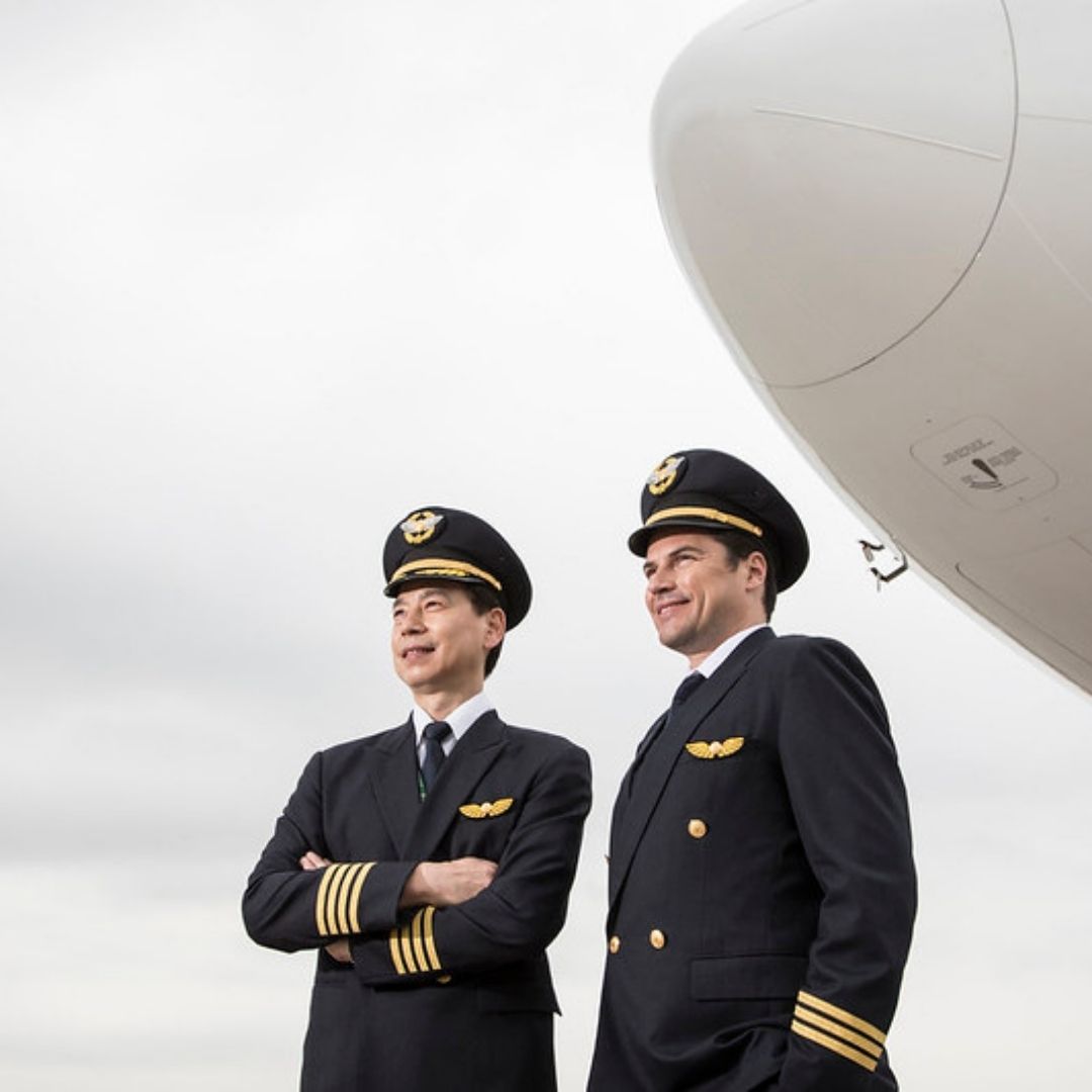 EVAAirUS's tweet photo. We are here to ensure you get to your destination safe and sound and have a wonderful time traveling there.
#evateam #evaairways #EVAair #iflyevaair #staralliance #travelwithevaair https://t.co/eq66HEsOQA