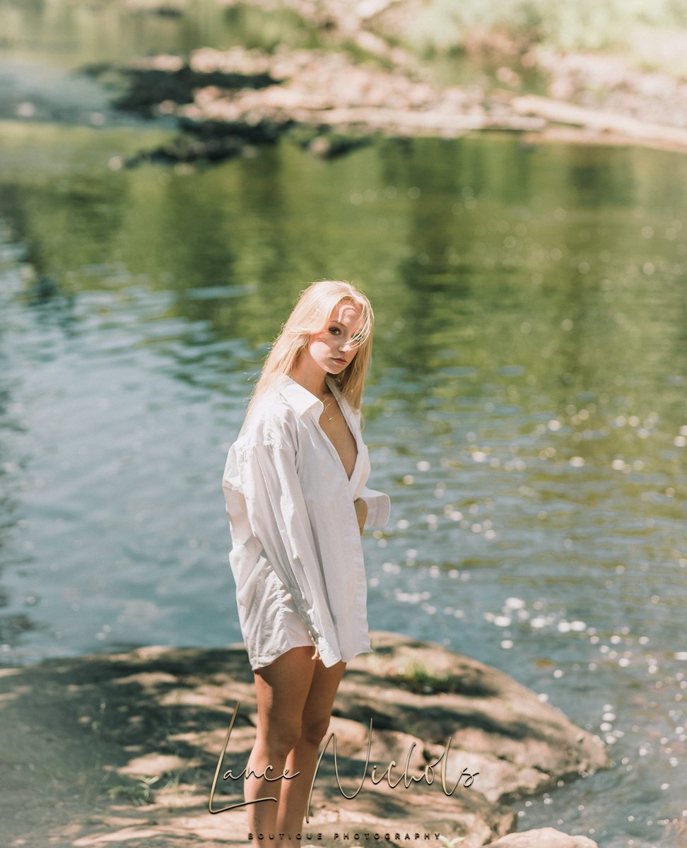 The greatest adventure is what lies ahead. - JRR Tolkien. The lovely Liv is ready for adventures, and #summer!
Model: @arealcanadianbeauty

#model #portrait #explorerpage
#nature #wanderlust
#beauty
#teenfashion #shooting #teenstyle #teenmodel
#fashionmodel #teenvogue #bikini