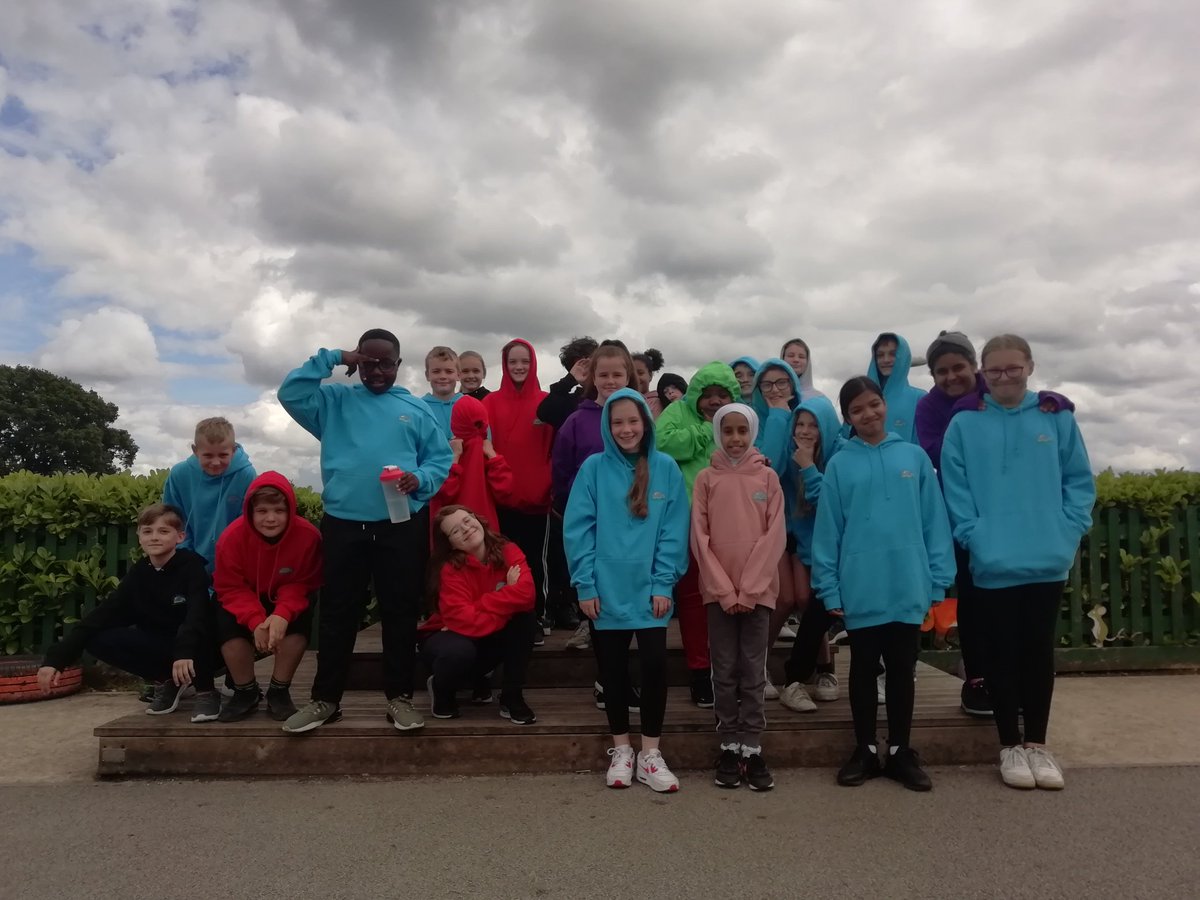 uptonclass6TG's tweet photo. We love our leaver's hoodies 😍 https://t.co/NoSB2dNRfo