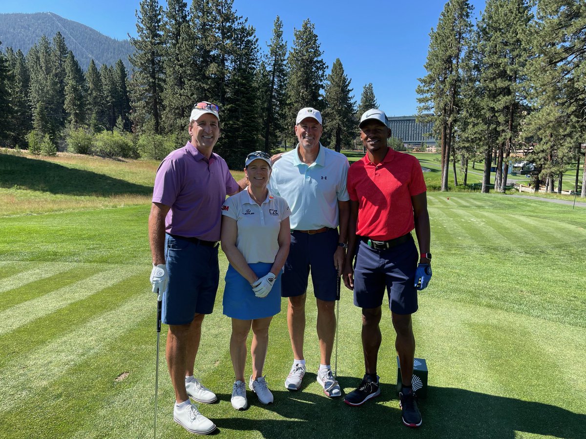 My group for today’s practice round at the @ACChampionship! 

Vinny Del Negro 
Jay Bilas 
Ray Allen 