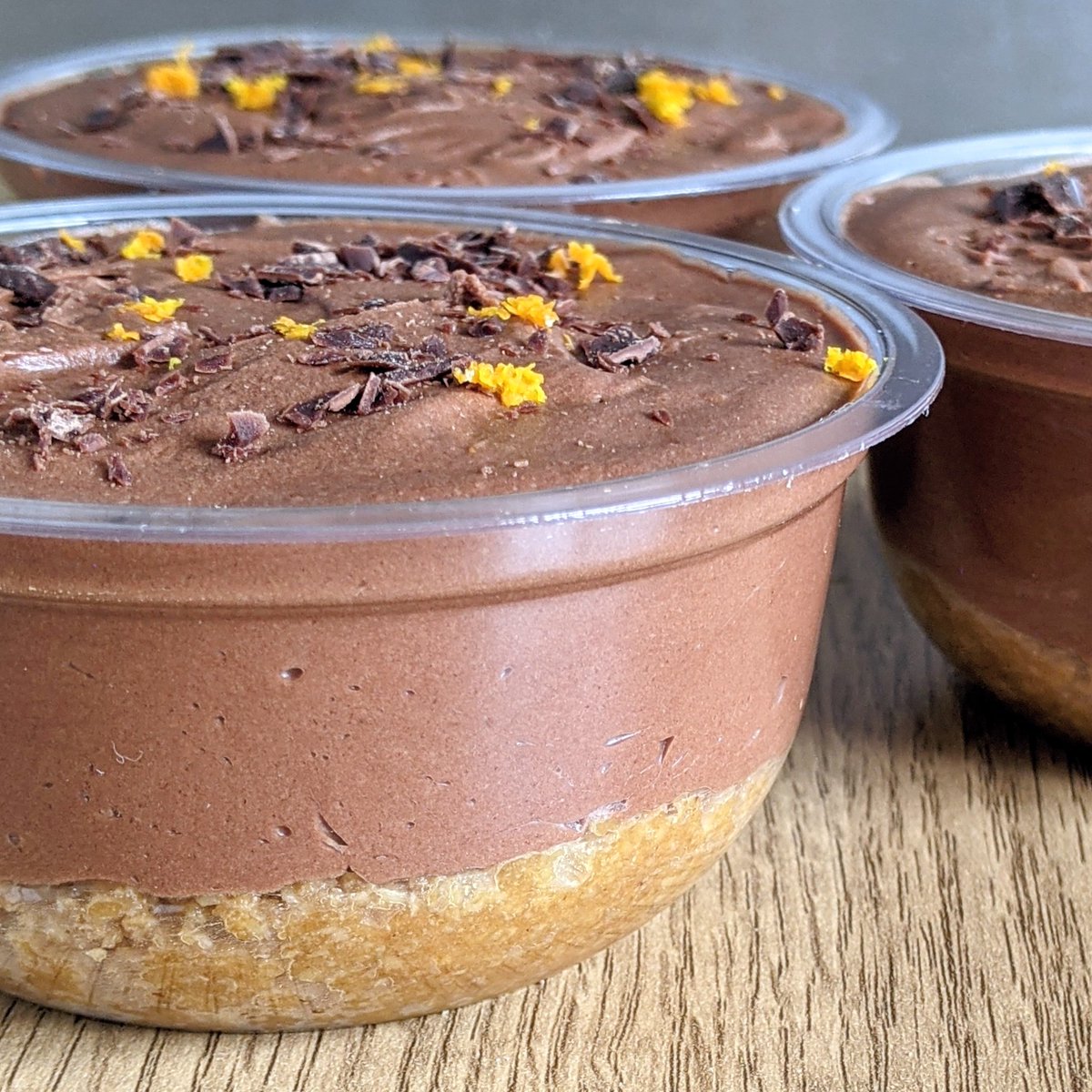 cococheesecakes's tweet photo. Who loves a bit of chocolate orange? π
Order at https://t.co/BWg35UTHQn for UK shipping or Derby collection.
π
#vegancheesecakes #vegancheesecake #vegantreats #vegandessert #derbyvegans #veganderby #nottsvegans #vegannotts #ukvegans #veganpostaltreats #cococheesecakes https://t.co/im5OFJnu2g