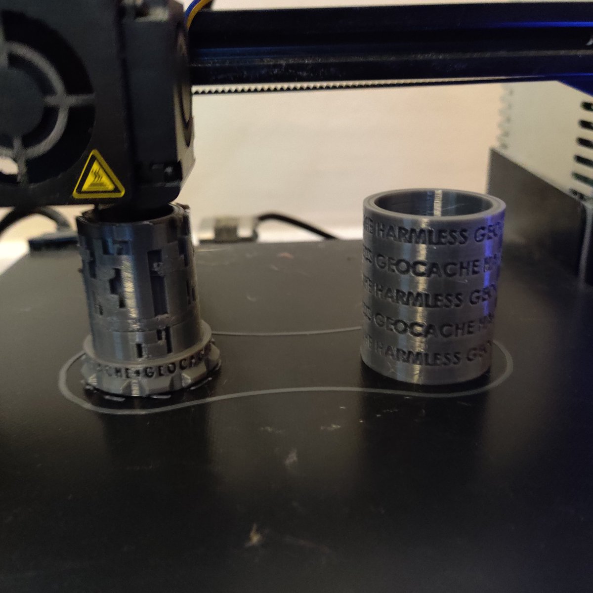 olb1992's tweet image. First time I've had both printers on the go! Printing stock for @LdnCalling2021 #UKCacheHour
