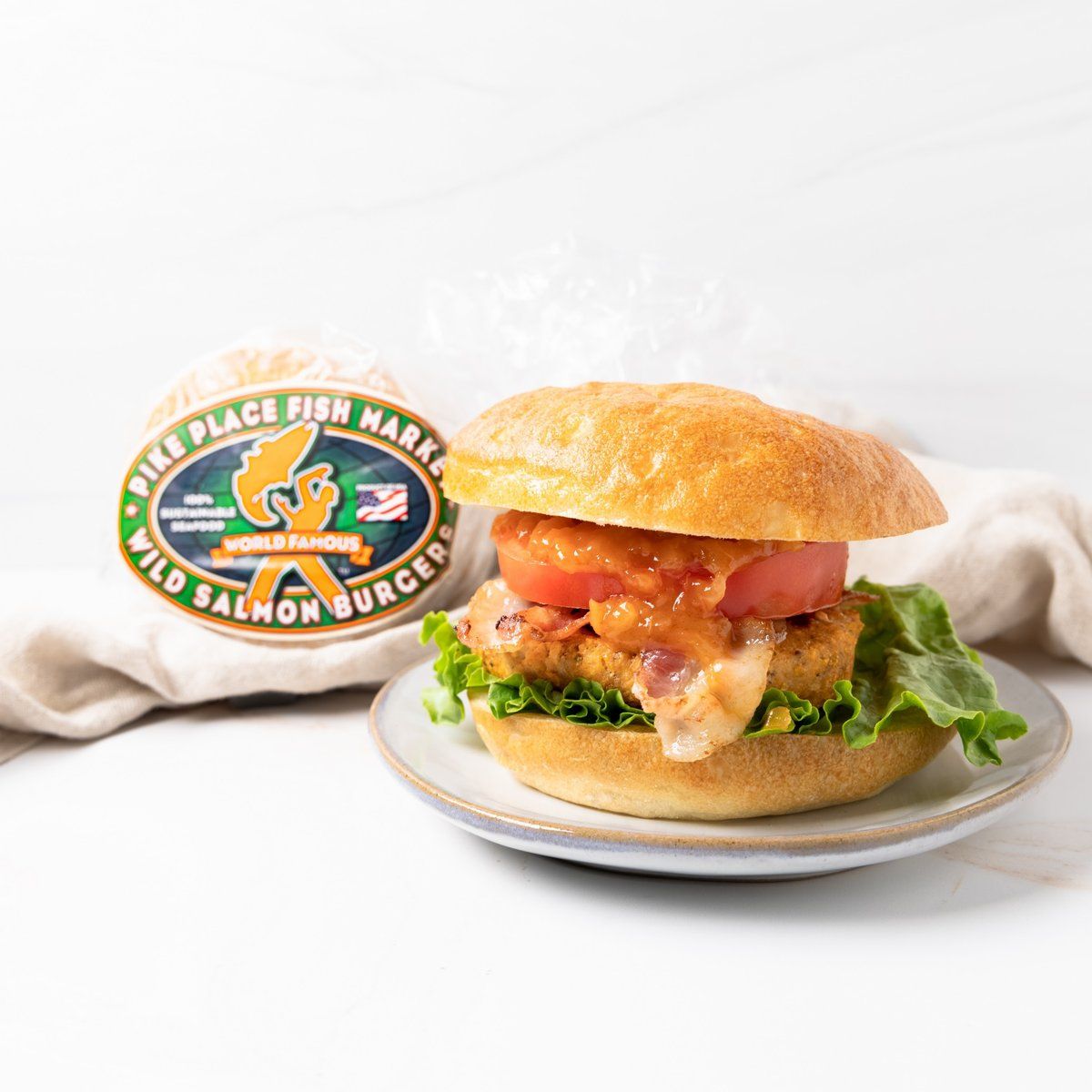 savorseattle's tweet photo. Love burgers? Love salmon? Love BLTs? Then this box is for you! Add bacon, lettuce, tomatoes, &amp; avocado for a true flavor explosion! Enjoy these alongside popcorn, 2 flavors of ginger beer, power greens salad, toasted coconut espresso bark, and MORE! 
https://t.co/D3alz6bZoJ https://t.co/9j8nQLFk6w
