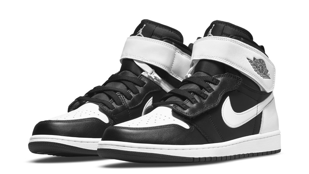 sneaker_wars's tweet photo. 【国内7月10日発売予定】ナイキ エアジョーダン 1 ハイ フライイーズ ブラック/ホワイト(CQ3835-011)
⇒https://t.co/tr6UxnY6Gs
#sneakerwars #スニーカー #ナイキ https://t.co/2XuMYibUbZ