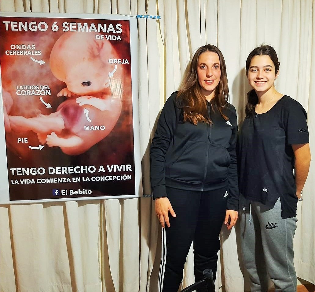 ISABELMARIATRES's tweet photo. #LaVidaEsElPrimerDerecho
#CadaVidaVale
#ElBebito
Llevar la imagen del bebito a todos lados salva vidas. https://t.co/Z3Py1ACj35