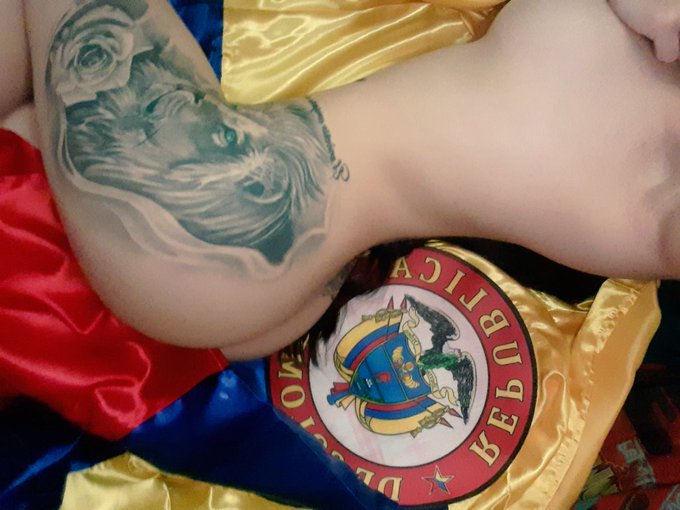 Vamos Colombia, Hoy todos somos uno. . . . #seleccioncolombia #tutranquilo #modelwebcam #photoshop #hoyjuega<a href="/tag/seleccioncolombia"class="tags">#seleccioncolombia</a><a href="/tag/photoshop"class="tags"><span>#photoshop</span></a><a href="/tag/modelwebcam"class="tags"><span>#modelwebcam</span></a><a href="/tag/tutranquilo"class="tags"><span>#tutranquilo</span></a><a href="/tag/hoyjueg"class="tags"><span>#hoyjueg</span></a>