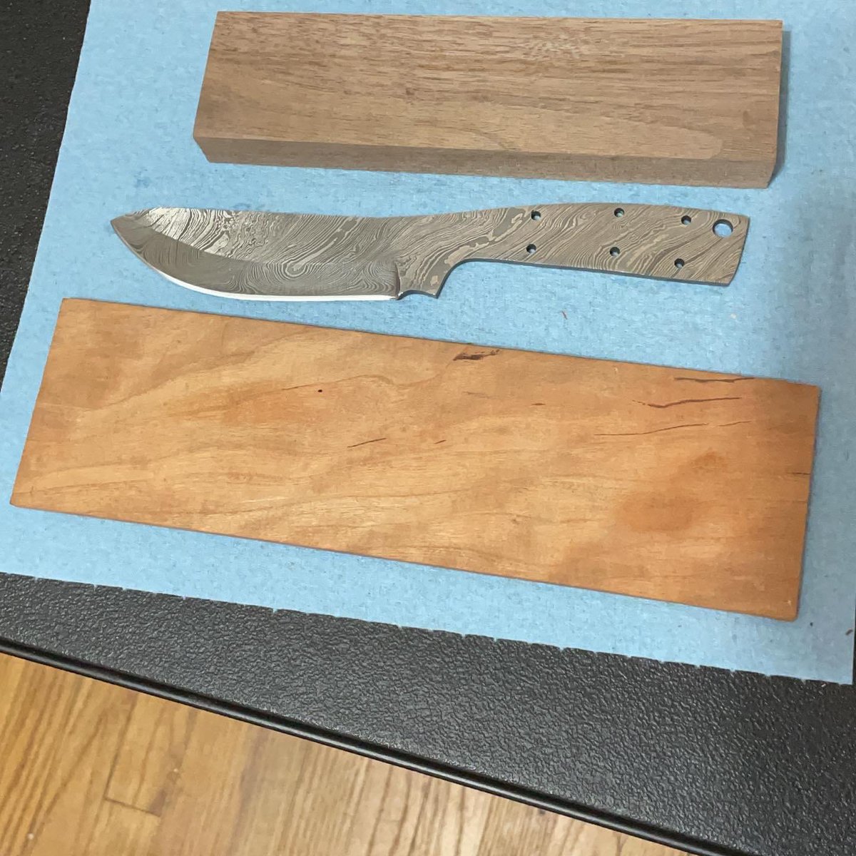 backyardspice's tweet photo. We are working on this. What do you think we should use for the handle? Walnut or cherry? #Knives #custom #Damascus https://t.co/V0s9MOt4KI