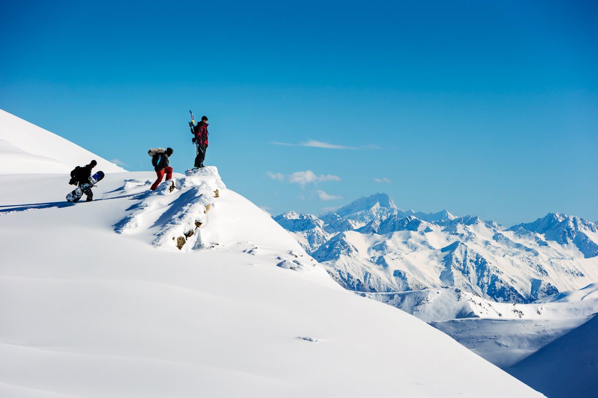 anzhncsconf's tweet photo. Queenstown ski fields currently receiving a good top up of snow  @anzhncs  #anzhncs2021  #nzaps2021
https://t.co/gqWRi5WOw5 https://t.co/IgMpnHpkcA