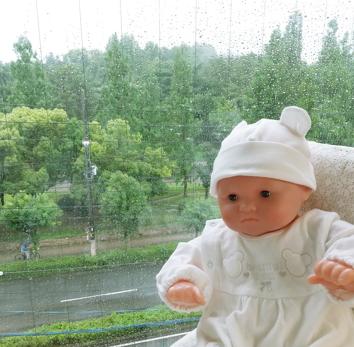 baby_gift_shop's tweet photo. おはようございます
ベビーギフトショップです🌳🤡🐞
本日も元気に営業中です🤗
七夕なのに朝からどしゃ降りの大阪です🌨️
大雨警報も全国各地で発表されているそうです。
全国的に大気の状態が不安定ですので☔
皆さま気をつけてくださいね🦑🐻‍❄️🥤
#ベビーギフトショップ #大雨警報 https://t.co/cCx8ygqpI7