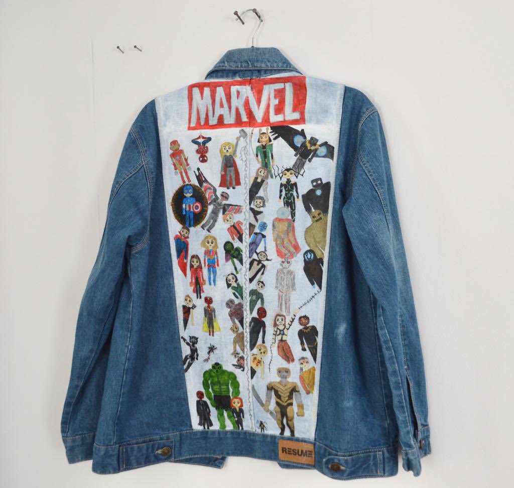 Another pandemic hobby = hand painting clothing. Starting it up as a side hustle for uni - find me on Instagram @beecause_its_bee