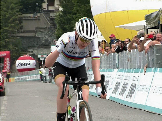 ProCyclingInfo's tweet photo. 😀 Our congrats to the winners yesterday 07/5th at:

🚴‍♀️#GiroDItalia 4th st @AnnavdBreggen

🚴‍♂️@SibiuTourEN 3rd st @alexisguerin33

🚴‍♂️@ICT_of_BG 5th st @timokielich
                           GC #ImmanuelStark

🚴‍♂️#AlgeriaNC @AzzedineLagab

🥇🥇🥇🥇🥇

🏆🏆🏆🏆🏆

🍾🍾🍾🍾🍾 https://t.co/WzFKpUsRRj