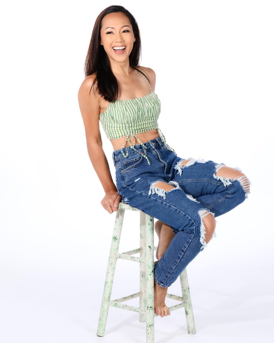 sulinakettigna's tweet photo. We live for moments like this- Come alive in moments like this. Choose happiness π
πΈ: @clubbing411
π: @theemuadesireeb_
#dtla #downtownla #losangeles #fdphotostudio #studio #photoshoot #asian #lao #thai #model #photo #fashion #style #barstool #lifestyle #choose #happiness https://t.co/g9z1U9tze8