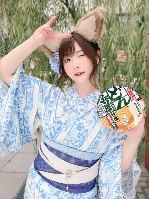 コスプレイヤーすみれおじさん(紫花菫)のTwitter画像24