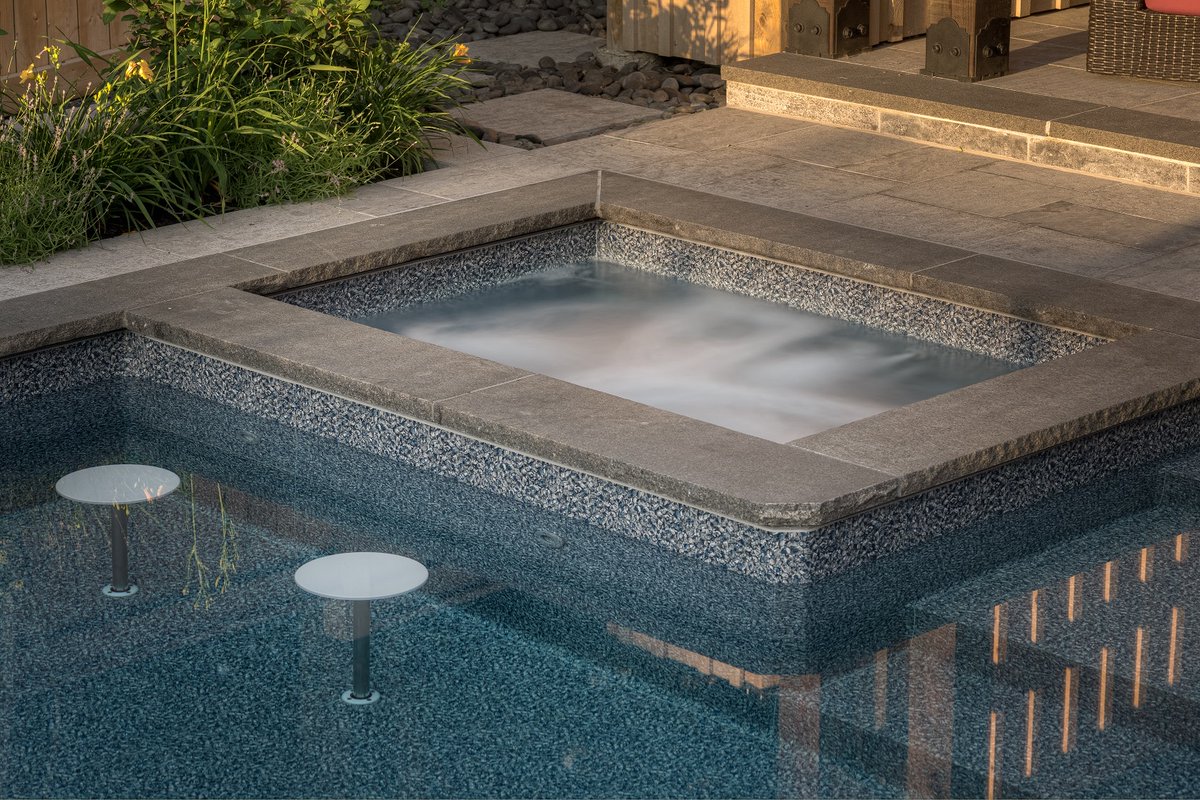 thepoolcraftco's tweet image. Everyone wants to make friends with the neighbour who has the backyard pool. 

Why not BE that neighbour?! 💦

#PoolCraft #BackyardBliss #PoolSeason #Landscaping #CustomPool #OutdoorLighting