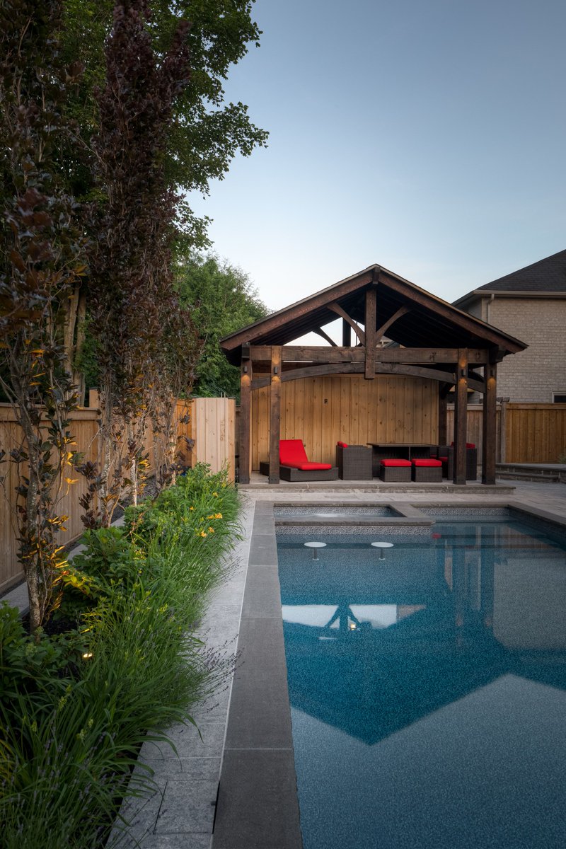 thepoolcraftco's tweet image. Everyone wants to make friends with the neighbour who has the backyard pool. 

Why not BE that neighbour?! 💦

#PoolCraft #BackyardBliss #PoolSeason #Landscaping #CustomPool #OutdoorLighting