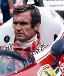 AleLezcano's tweet photo. Amigos, me comunican que no tendremos partes médicos oficiales.
Sólo puedo decirles que es un momento muy delicado para la salud de nuestro ídolo Carlos Alberto Reutemann.
Sus íntimos piden cadena de oración en estos momentos.
#FuerzaLole 🙏🙏🙏 https://t.co/pyi3O5gFKP