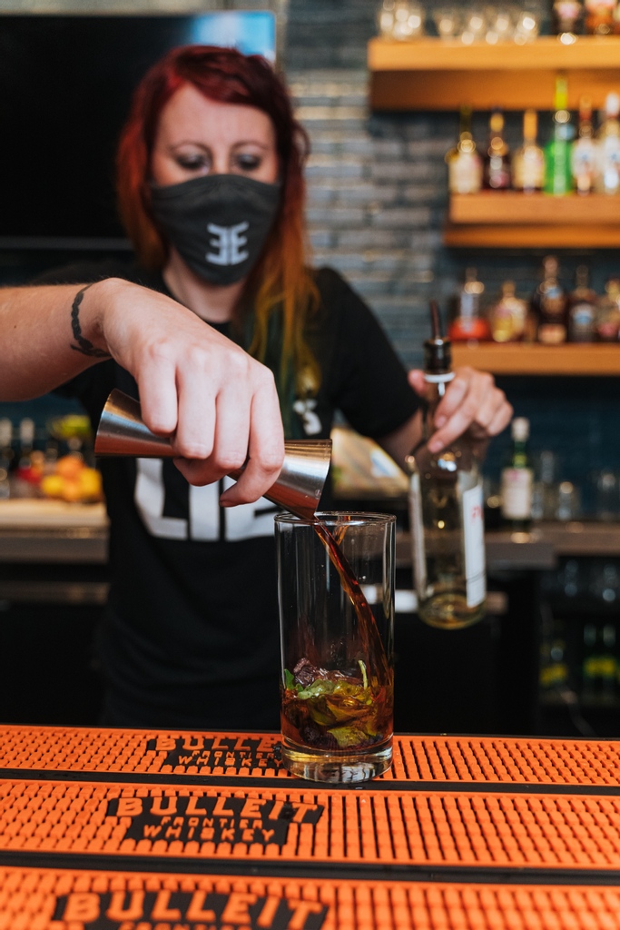 ElsewhereCLT's tweet photo. From fresh fruit and herbs to perfectly toasted pecans, we're putting nature's best flavors in your glass. Tell us what you're craving and we'll mix up the perfect libation. https://t.co/bu0vh2lIAH