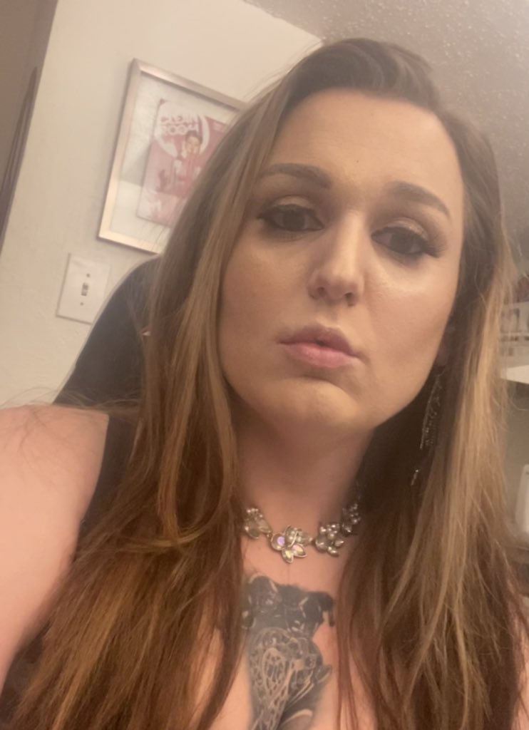 MOLLY DALLAS tweet media