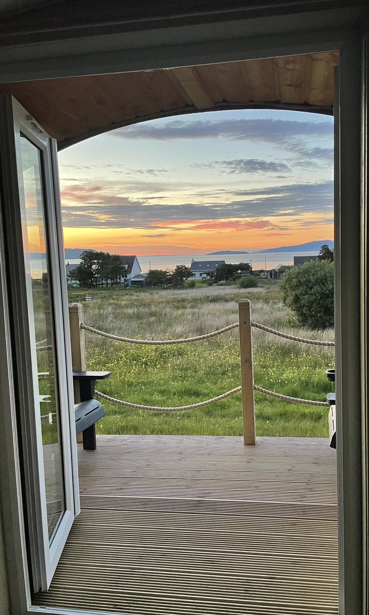 palmtreepod's tweet photo. Lovely sunset @palmtreepod https://t.co/jL4mYDAbY7