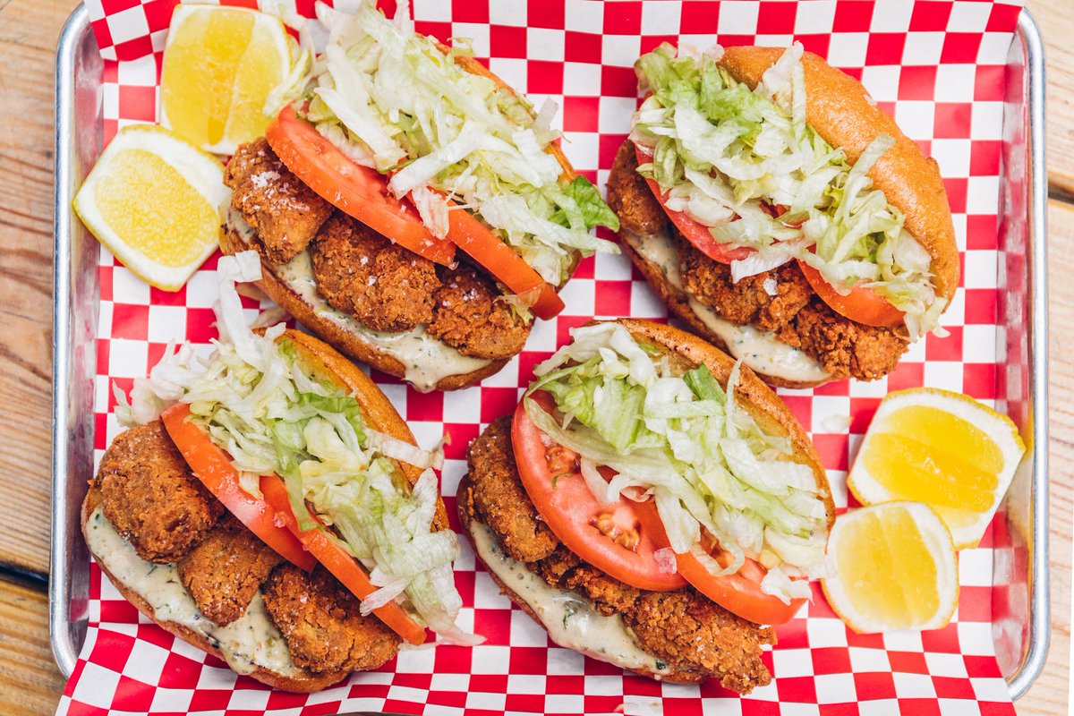 It’s #NationalFriedChickenDay and @sweetchicklife & @DaringFoods are here to help you to celebrate the holiday 🍗 from now through July 11th, get a FREE Daring Plant-Based Fried Chicken Po’Boy with any Sweet Chick chicken (or vegetarian) order on Seamless! bit.ly/SweetChickSL