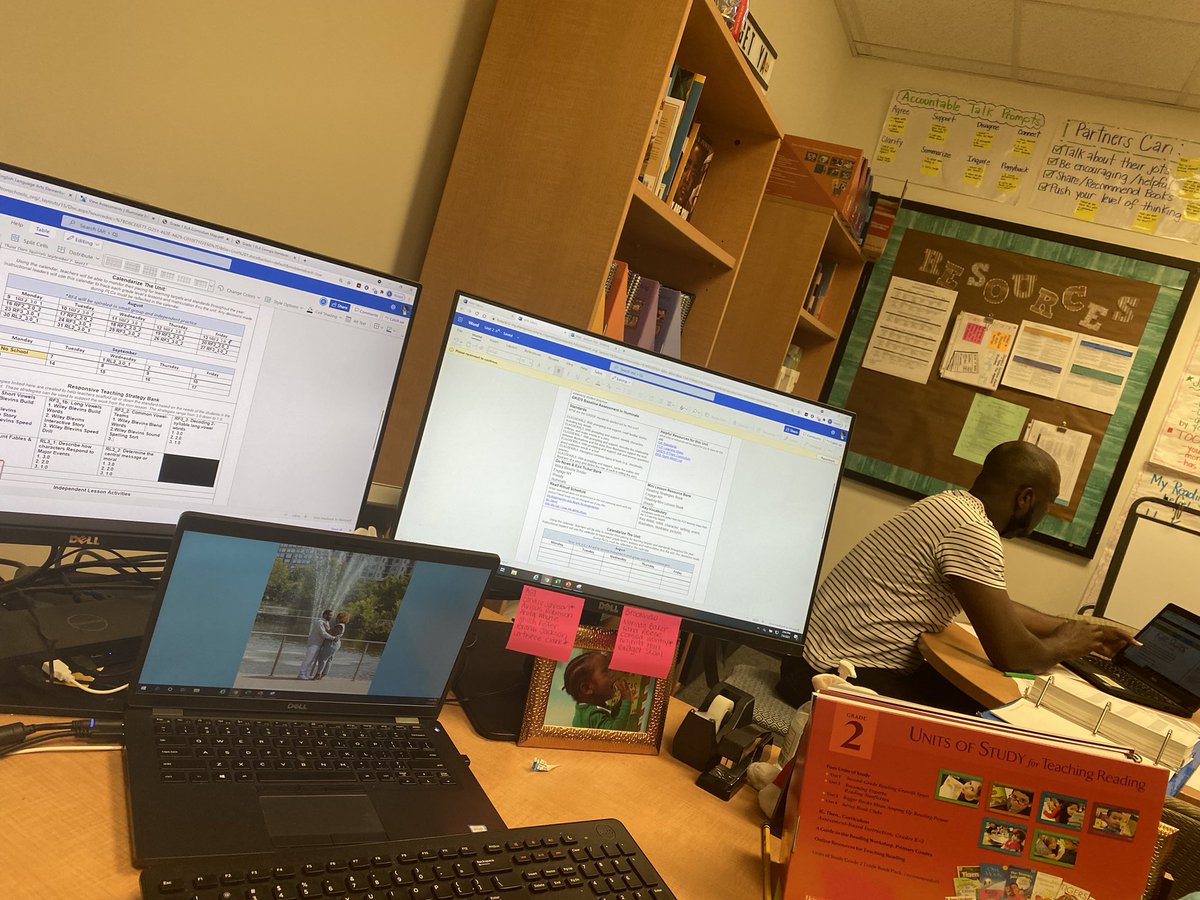 LiteratuHER's tweet photo. Hard work never stops at @NewCollegePk_ES ๐โจ
I am a super blessed CST! ๐ฏ Teamwork makes the dream work! #UnitPlanning #Pacing #Resources https://t.co/knYjaS4GT3